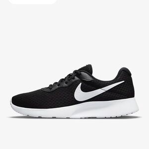 Women’s Nike Tanjun Tennis Shoes